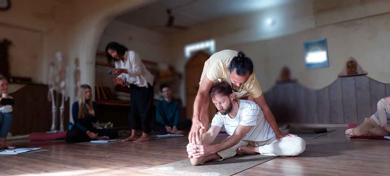 200 Hour Hatha Yoga Teacher Training 2024 Oct 2 - Nov 1 in India